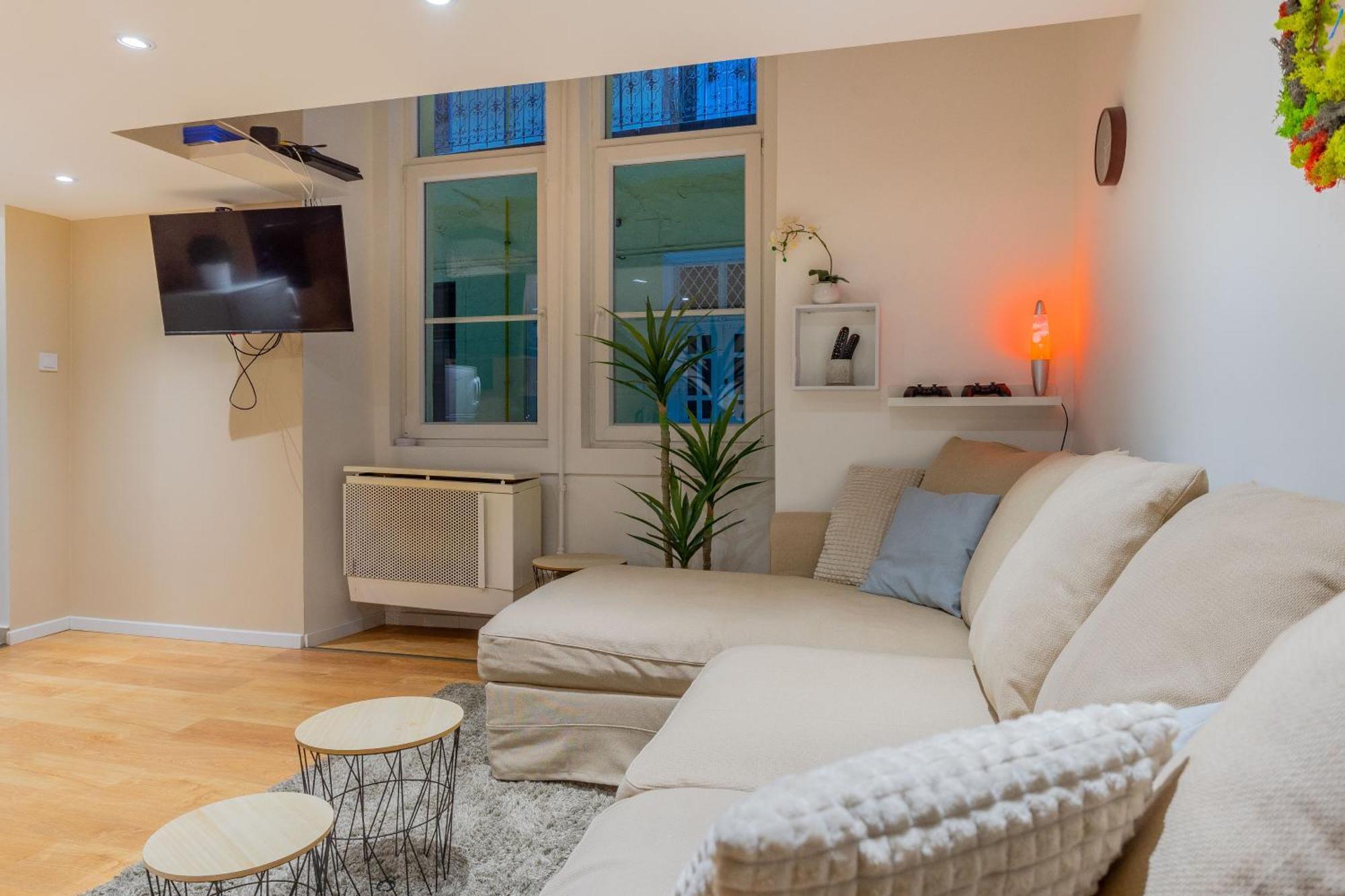 Full Equipment Designed Apartment In The Heart Of Budapest For 4 People Dış mekan fotoğraf